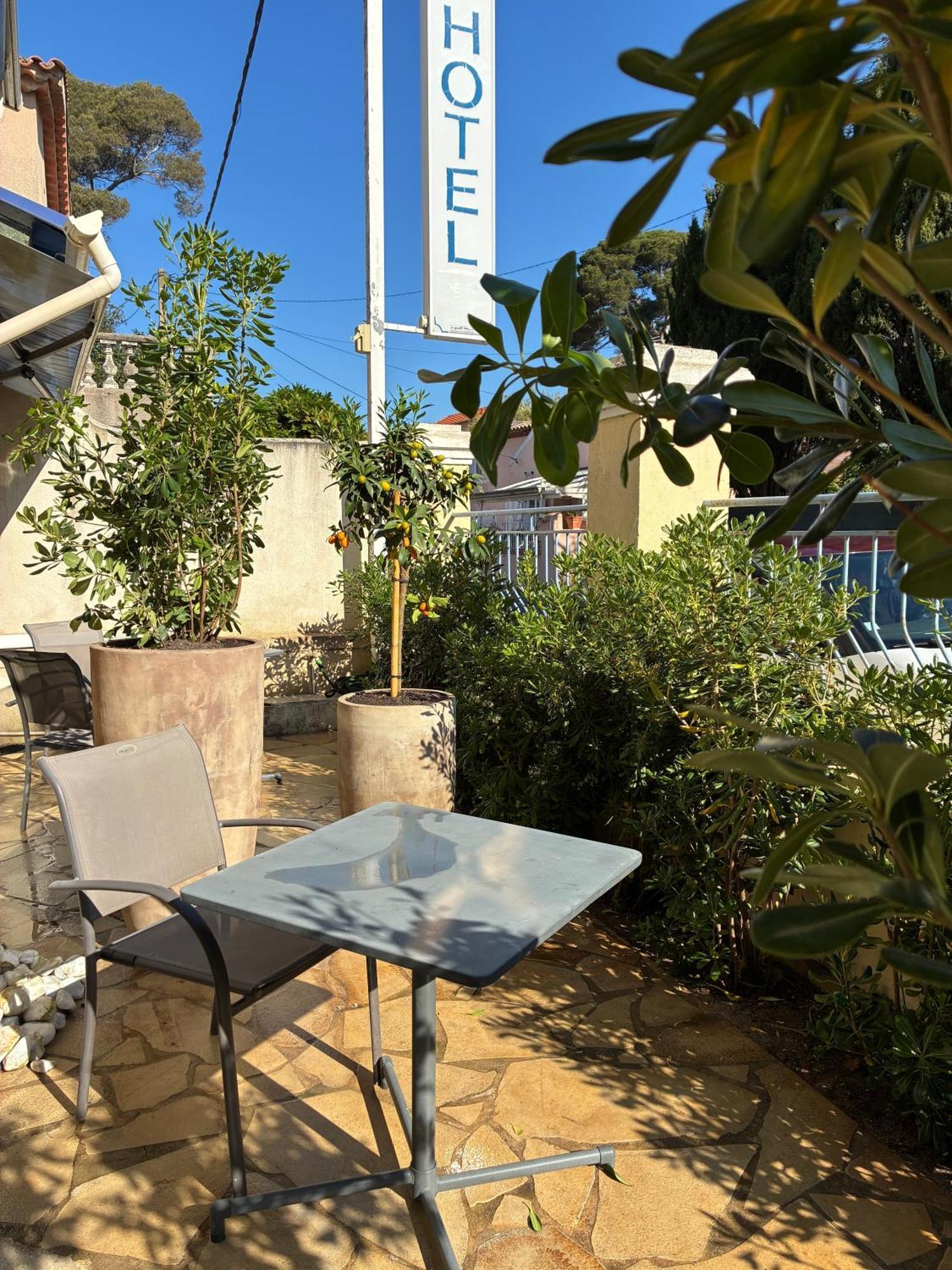 Hotel L'Escale Au Soleil Saint Aygulf Ngoại thất bức ảnh